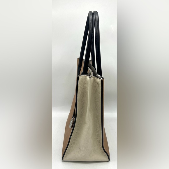 Michael Kors Mercer Large Tote - Picture 5 of 14